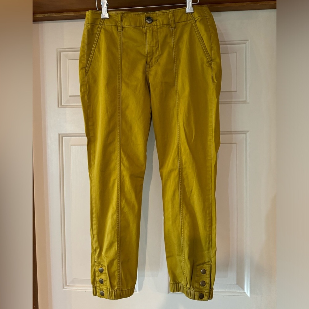 CAbi Yellow Marigold The Tracker Cargo Jogger Pants 5504 Women’s Size 6 Ankle